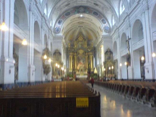 Basilika St. Anna innen